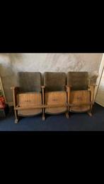 Vintage bioscoop stoeltjes, Ophalen