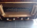 Mooie lampenradio merk radiosolo, Antiek en Kunst, Antiek | Tv's en Audio, Ophalen