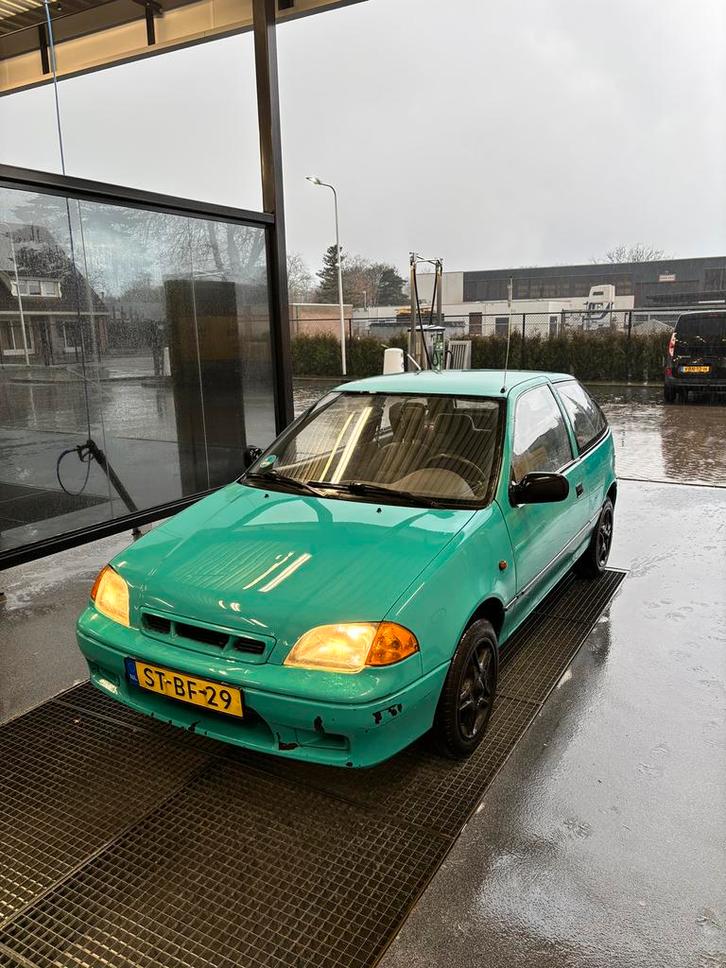 Suzuki Swift 1.0 GLS 1998 Groen, Auto's, Suzuki, Particulier, Swift, Benzine, Hatchback, Handgeschakeld, Origineel Nederlands