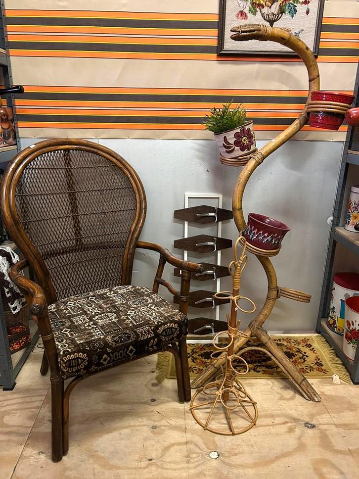 Vintage jaren 70 rotan pauwen stoel, Huis en Inrichting, Stoelen, Zo goed als nieuw, Eén, Riet of Rotan, Bruin, Ophalen