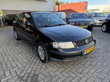 Volkswagen Passat 1.8-5V T.Trendline beschikbaar voor biedingen