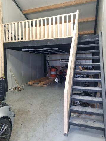 Houten Verdiepingsvloer - 30m² - 2.40m Hoog beschikbaar voor biedingen