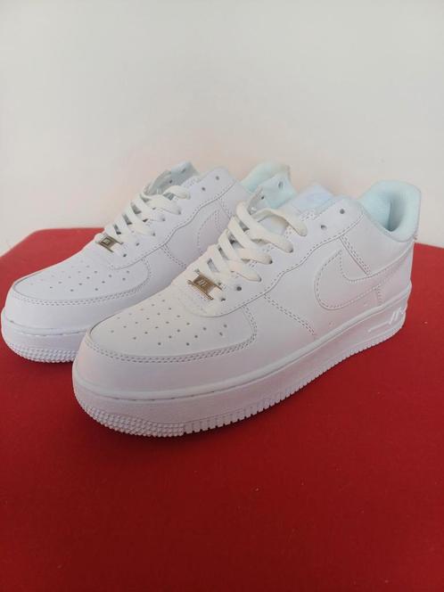 Air Force 1.  Maat: 43., Kleding | Heren, Schoenen, Nieuw, Sneakers of Gympen, Wit, Ophalen of Verzenden
