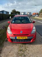 Renault Clio 1.2 16V 55KW 3-DRS 2011 Rood, Auto's, Voorwielaandrijving, 527 kg, 4 cilinders, Origineel Nederlands