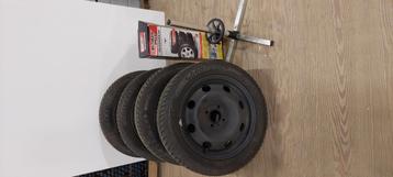 Winterbandenset 195/55R16 weinig kilometers beschikbaar voor biedingen