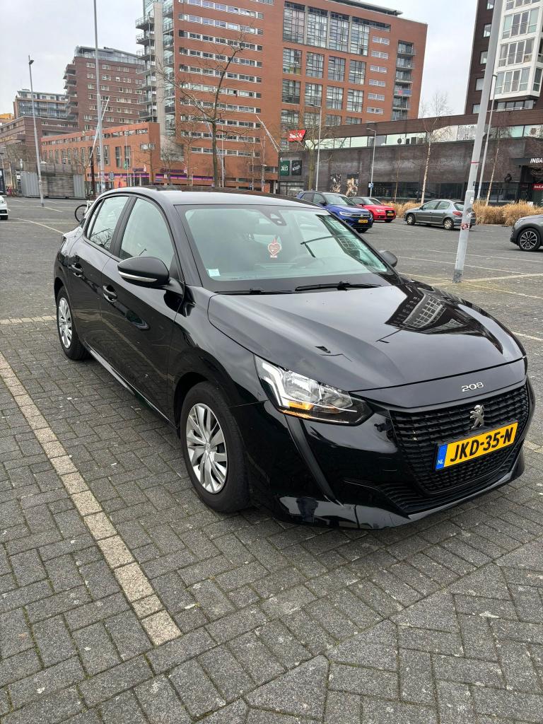 Peugeot 208 1.2 Puretech 100pk Eat8 2020 Zwart, Auto's, Peugeot, Particulier, Airbags, Airconditioning, Bluetooth, Elektrische ramen