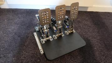Heusinkveld Ultimate 3 Pedal Set beschikbaar voor biedingen