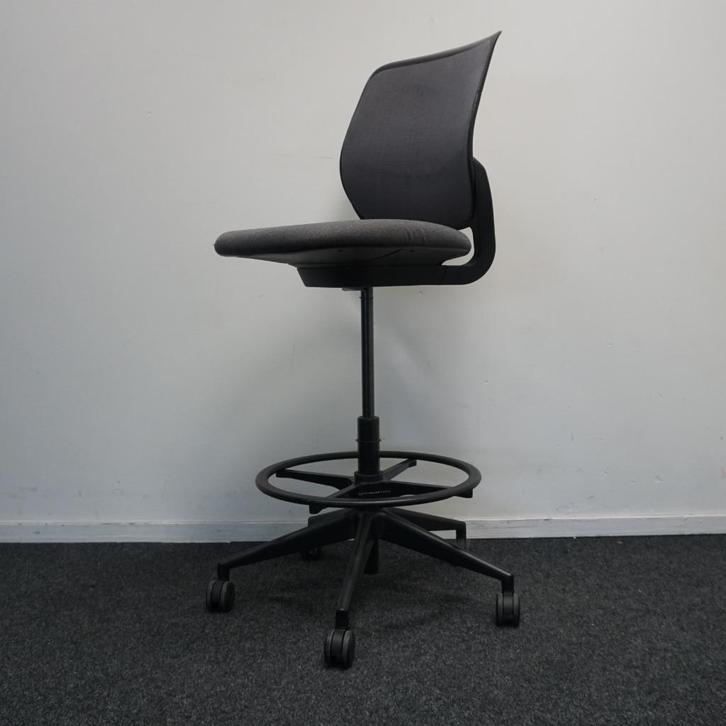 Steelcase Cobi Chair | Baliestoel | Donker Grijs/Zwart, Huis en Inrichting, Bureaustoelen, Gebruikt, Bureaustoel, Zwart, Ergonomisch