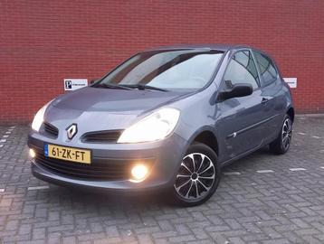 RENAULT Clio Iii 1.2 16V 75 pk 3D Special Line Airco beschikbaar voor biedingen