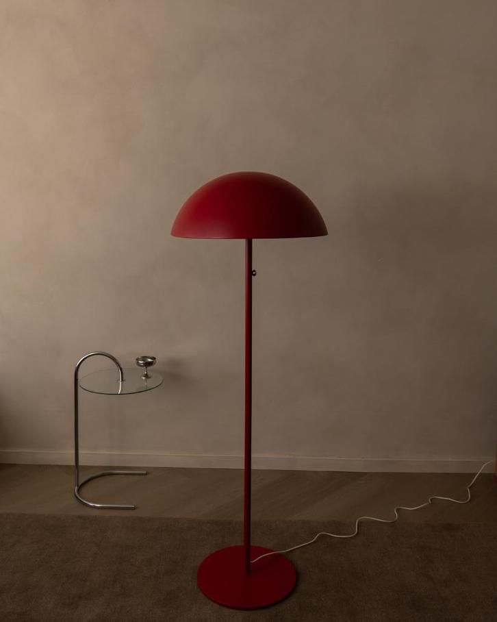 Vintage IKEA Brasa vloerlamp rood, Huis en Inrichting, Lampen | Vloerlampen, Gebruikt, 150 tot 200 cm, Kunststof, Metaal, Ophalen