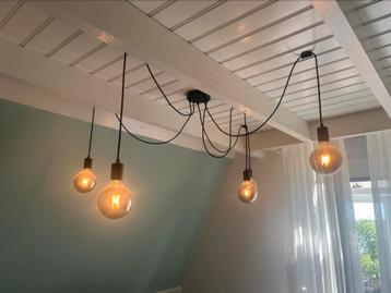 Industriële zwarte spinnenlamp met 5 LED  spiegelbollen. beschikbaar voor biedingen