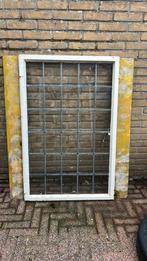 Glas in lood draai raam in stalen kozijn, Doe-het-zelf en Verbouw, Kozijnen en Schuifpuien, Ophalen, Gebruikt, Minder dan 75 cm