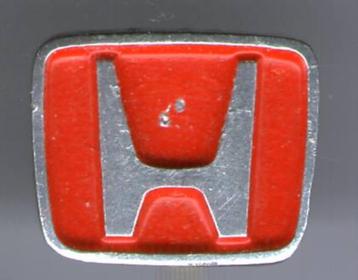 HONDA rood op zilverkleurig auto speldje ( B_156 ) beschikbaar voor biedingen