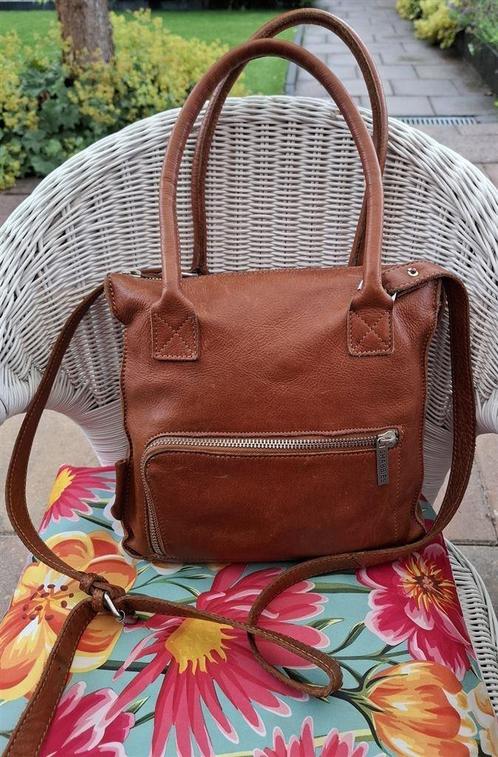 Shabbies handtas, schoudertas van bruin soepel leer, Sieraden, Tassen en Uiterlijk, Tassen | Damestassen, Gebruikt, Handtas, Bruin