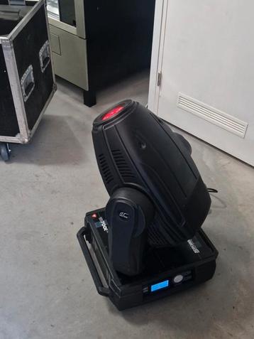 Robe Color spot 700e moving head 2 stuks met case  600 euro beschikbaar voor biedingen