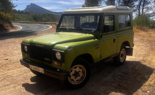 Land Rover 88,stuurbekr.,5 versn.,7 zitpl.,apk ok,OLDTIMER, Auto's, Oldtimers, Bedrijf, Land Rover, Diesel, SUV of Terreinwagen