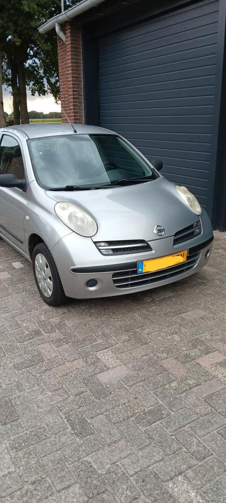 Nissan micra 1.2 visia 4 cil., Auto's, Nissan, Particulier, Micra, Benzine, Handgeschakeld, Zilver of Grijs, Grijs, Stof, Voorwielaandrijving
