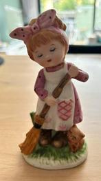 2 meisjes beeldjes plusminus 12 cm hoog vintage retro, Ophalen of Verzenden, Zo goed als nieuw