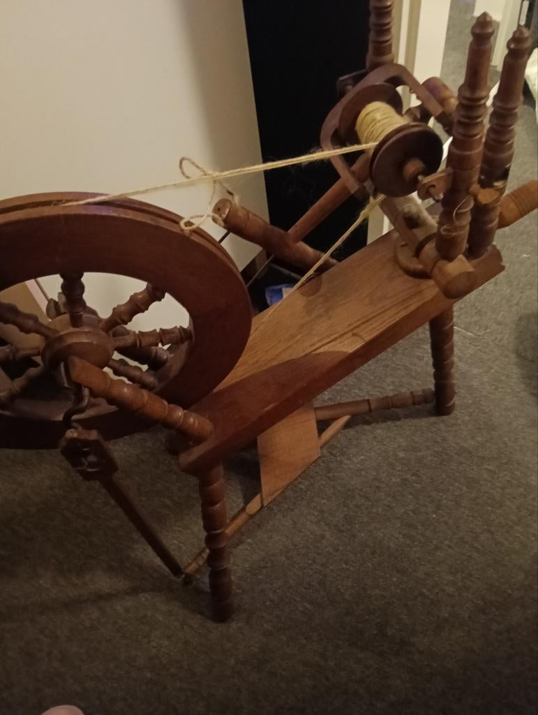 Antiek Spinnewiel, Ophalen, Gebruikt, Spinnewiel