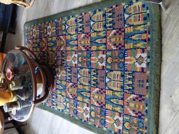 vintage/retro vloerkleed  beschikbaar voor biedingen