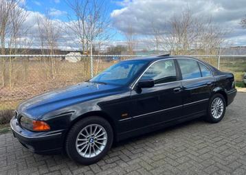 BMW 5-Serie 3.5 I 535 1997 Zwart ADVERTRTIE LEZEN!! beschikbaar voor biedingen