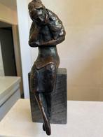 Bronzen beeldje gesigneerd Ru de Vries, Antiek en Kunst, Ophalen of Verzenden