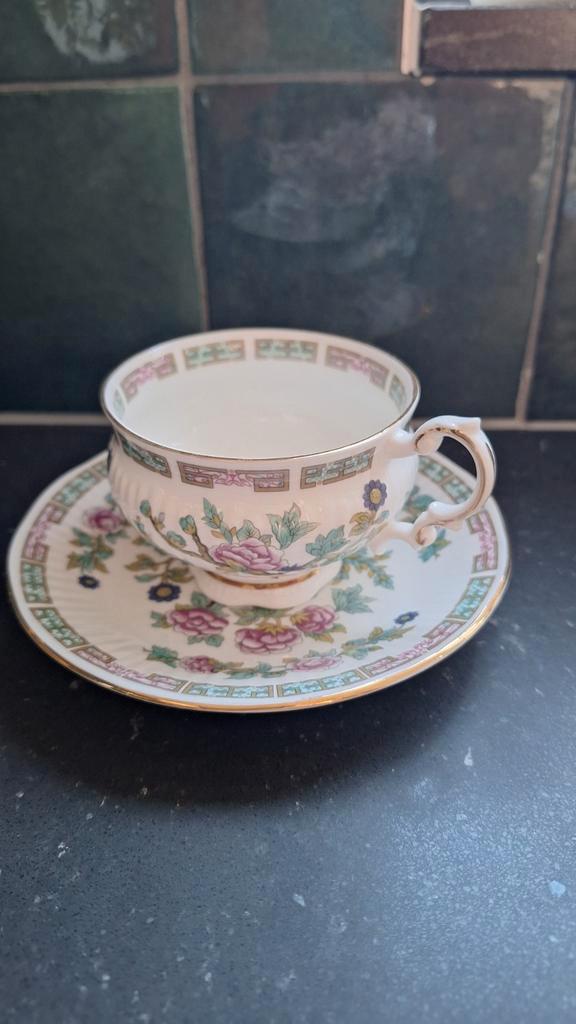 Vintage Elizabethan kop en schotel, Antiek en Kunst, Antiek | Porselein, Ophalen