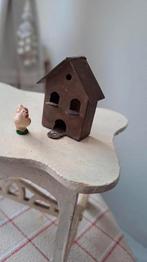 ANTIEK MINIATUUR VOGELHUISJE 4 X 3,5 CM, Verzenden