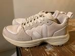 Veja Sneakers Maat 40, Kleding | Dames, Schoenen, Ophalen of Verzenden, Zo goed als nieuw, Beige, Sneakers of Gympen