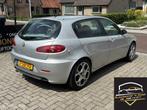 Alfa Romeo 147 1.6 T.Spark Veloce Distinctive airco, nw apk, Auto's, Alfa Romeo, Voorwielaandrijving, 1195 kg, Gebruikt, 4 cilinders