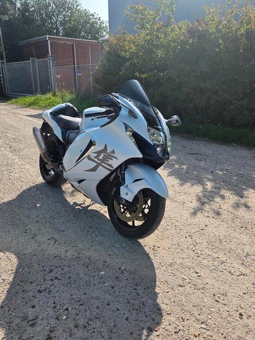 Suzuki Hayabusa 2021 Gen 3 wit vol opties, Akrapovic, inruil, Motoren, Motoren | Suzuki, Particulier, Super Sport, meer dan 35 kW