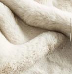 Faux Fur Throw - OYSTER WHITE|- white / 140 x 190 cm, Huis en Inrichting, Woonaccessoires | Plaids en Woondekens, Ophalen of Verzenden