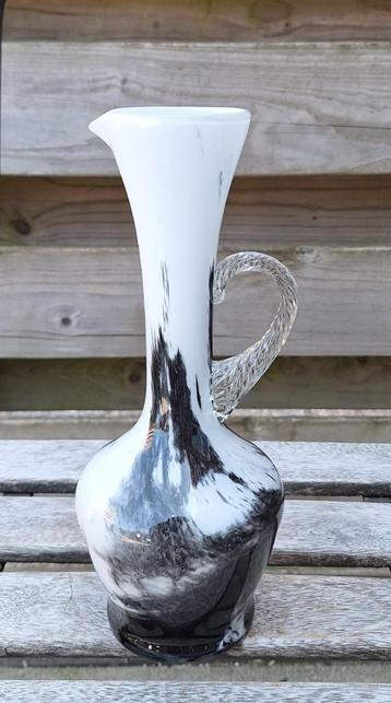 Prachtige vintage opaline vaas.  beschikbaar voor biedingen