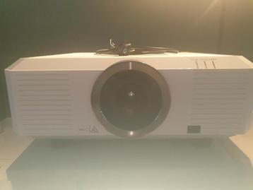 Mitsubishi XL7000U Beamer - 500 lumen- Krachtige pro project beschikbaar voor biedingen