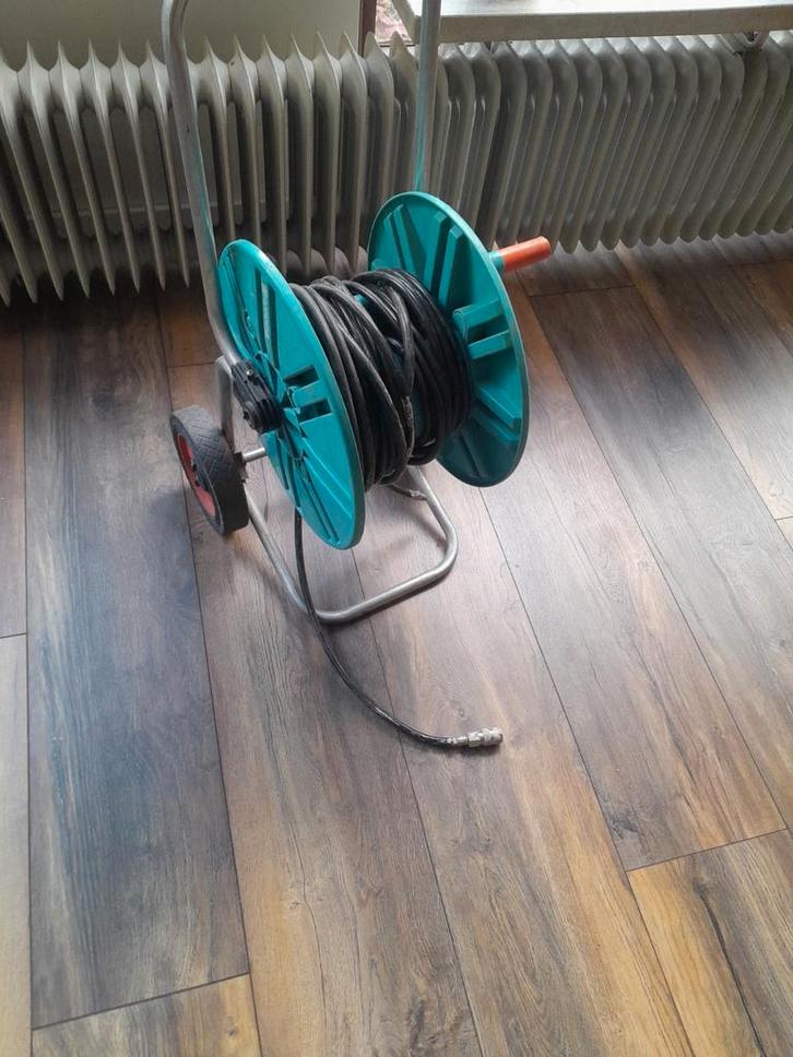 Stanley Luchtslang 20m op Haspel, Doe-het-zelf en Verbouw, Compressors, Gebruikt, 10 bar of meer, Mobiel, Ophalen of Verzenden