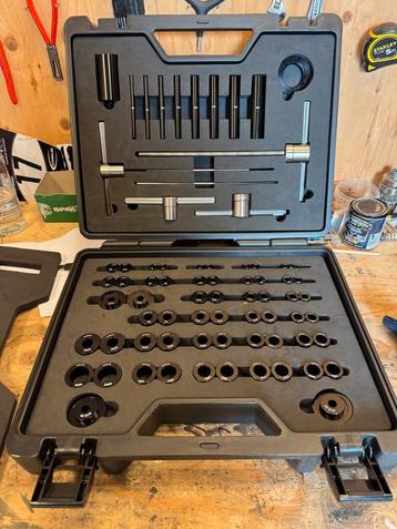 Professioneel lager montage gereedschap, lagerpers. beschikbaar voor biedingen