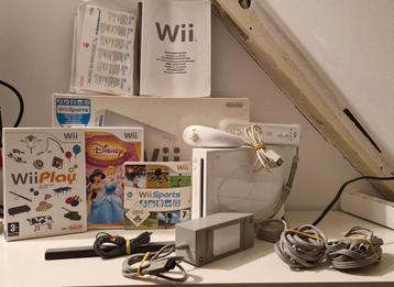 Nintendo Wii Compleet met Games beschikbaar voor biedingen