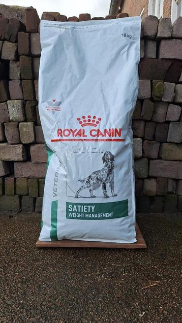 Royal Canin Veterinary Satiety Weight Management 12kg beschikbaar voor biedingen