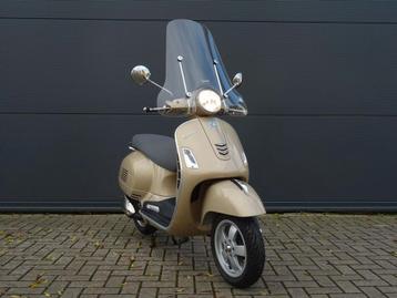 VESPA GTS 300 ABS motorscooter 300cc GTS 300   beschikbaar voor biedingen