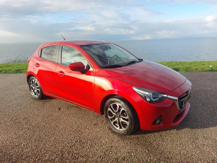Mazda 2 1.5 Skyactiv-G GT-M 66KW 5DRS 2015 Rood, Auto's, Mazda, Particulier, ABS, Airbags, Airconditioning, Android Auto, Bluetooth