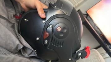 Boxer v8 helm beschikbaar voor biedingen