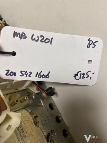 Mercedes W201 1985.  Km Tellerklok   201 542 1606 beschikbaar voor biedingen