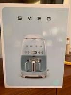 Smeg DCF02PBEU filterkoffiemachine lichtblauw, Witgoed en Apparatuur, Koffiezetapparaten, Ophalen of Verzenden, Zo goed als nieuw