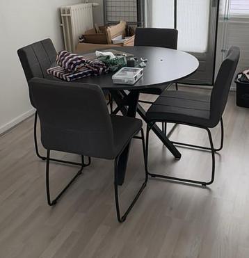Eettafel met 4 Stoelen - Moderne Set