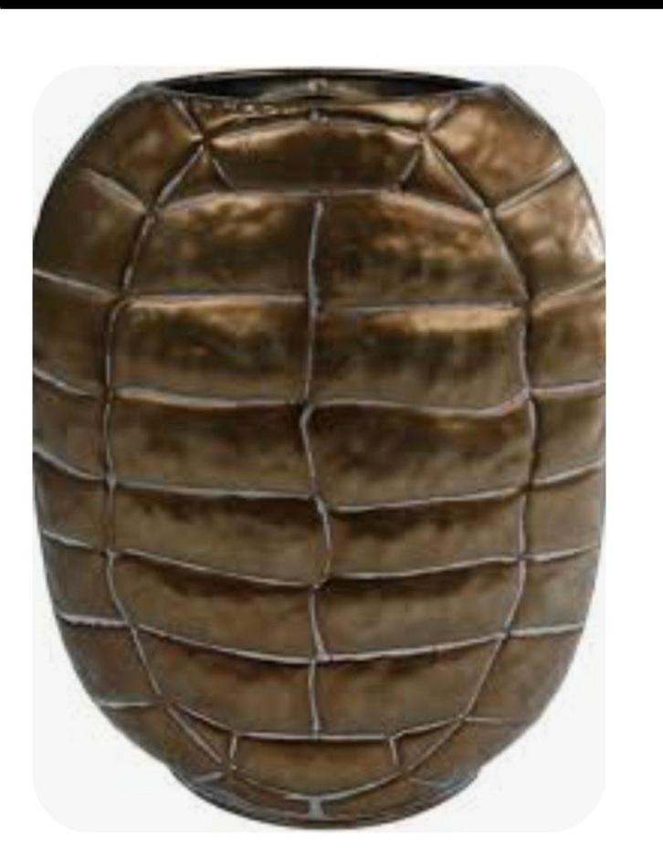 Brons kleur turtle vaas, Huis en Inrichting, Woonaccessoires | Schalen en Manden, Zo goed als nieuw, Rond, Overige materialen