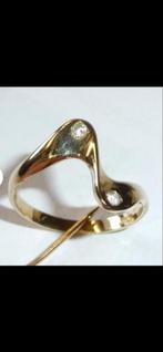 Elegante GOUDEN ring met 2 zirkonen, Ophalen of Verzenden, Zo goed als nieuw, 17 tot 18, Met edelsteen