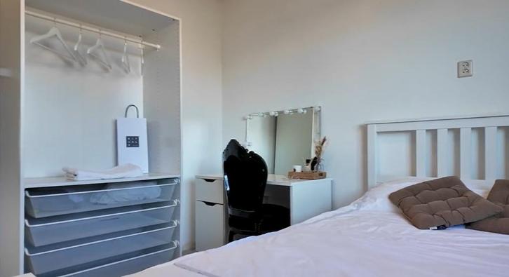 2x Witte kledingkasten  open model met lades en hanggedeelte, Huis en Inrichting, Kasten | Kledingkasten, Zo goed als nieuw, 150 tot 200 cm