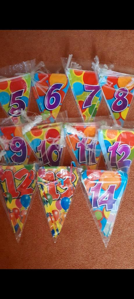 Vlaggenlijnen 5 t/m 14 jaar en 17 jaar, Hobby en Vrije tijd, Feestartikelen, Zo goed als nieuw, Versiering, Verjaardag, Ophalen of Verzenden