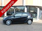 Toyota Aygo X 1.0 VVT-i MT Play | ACC | Achteruitrijcamera |, 12 maanden, Stof, Gebruikt, Euro 6