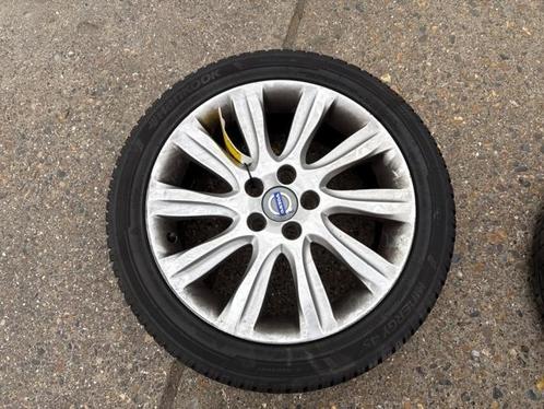 Velg + Band van een Volvo V40, Auto-onderdelen, Banden en Velgen, Personenwagen, Gebruikt, 3 maanden garantie